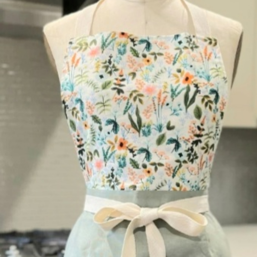 Apron - Picture 3 of 4